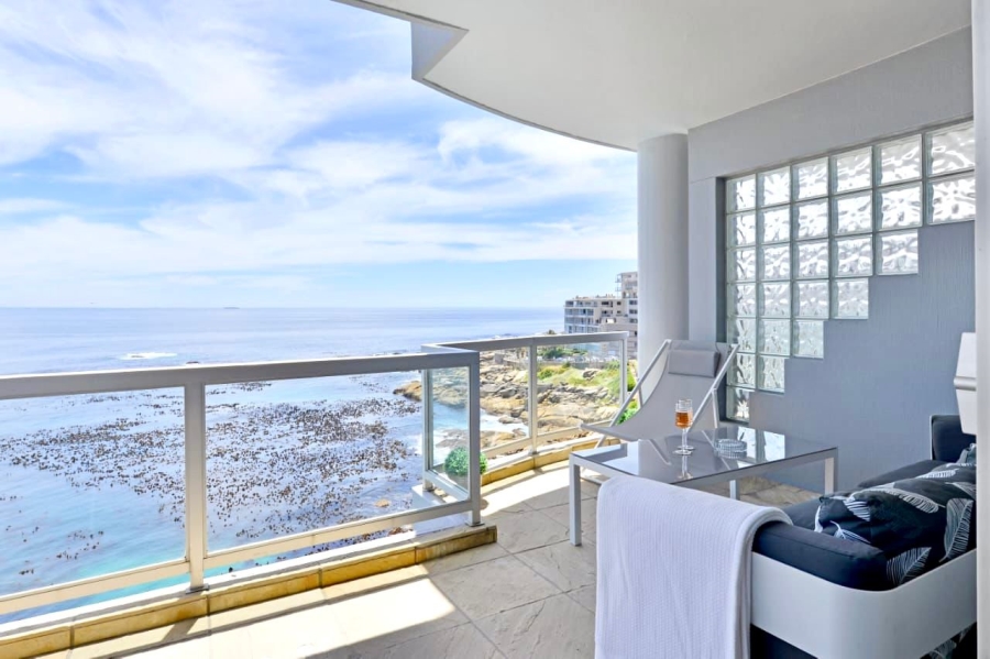 To Let 2 Bedroom Property for Rent in Bantry Bay Western Cape